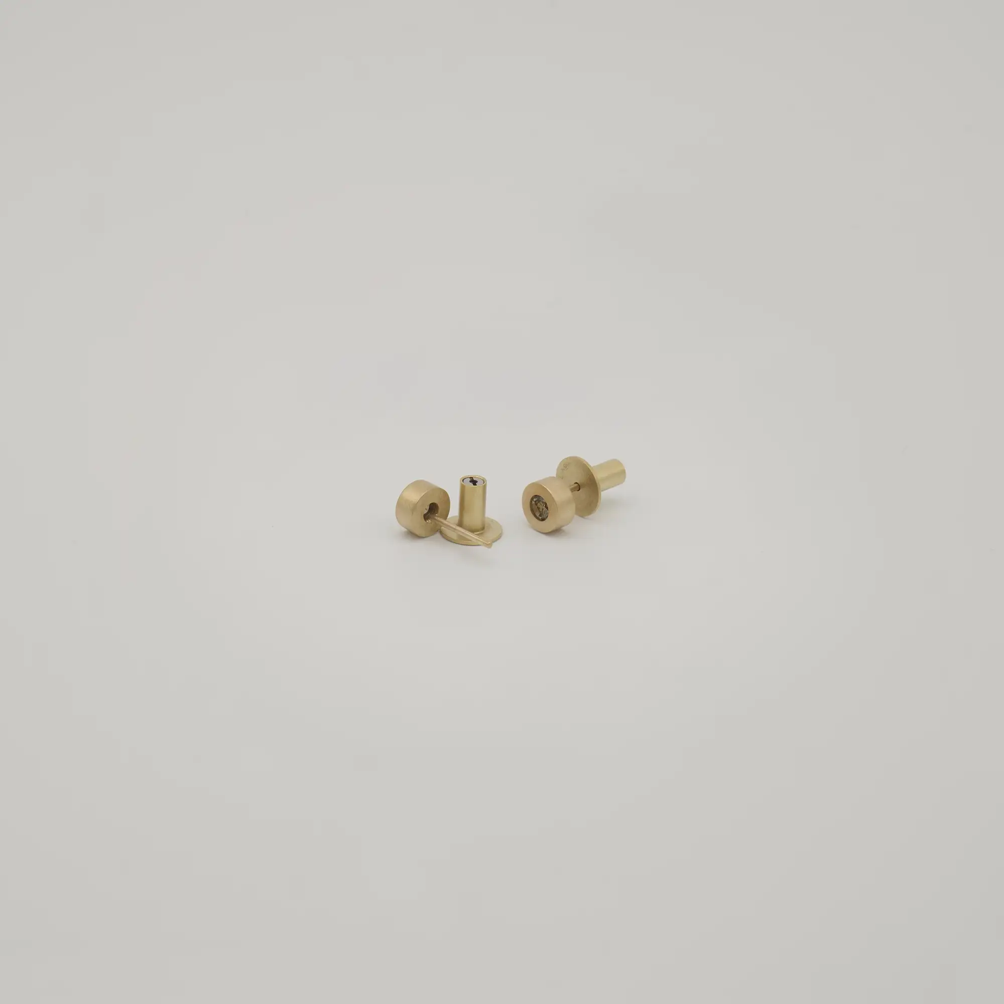 Ohrstecker Zylinderfassung - Niessing - Classic Red - gebraucht kaufen