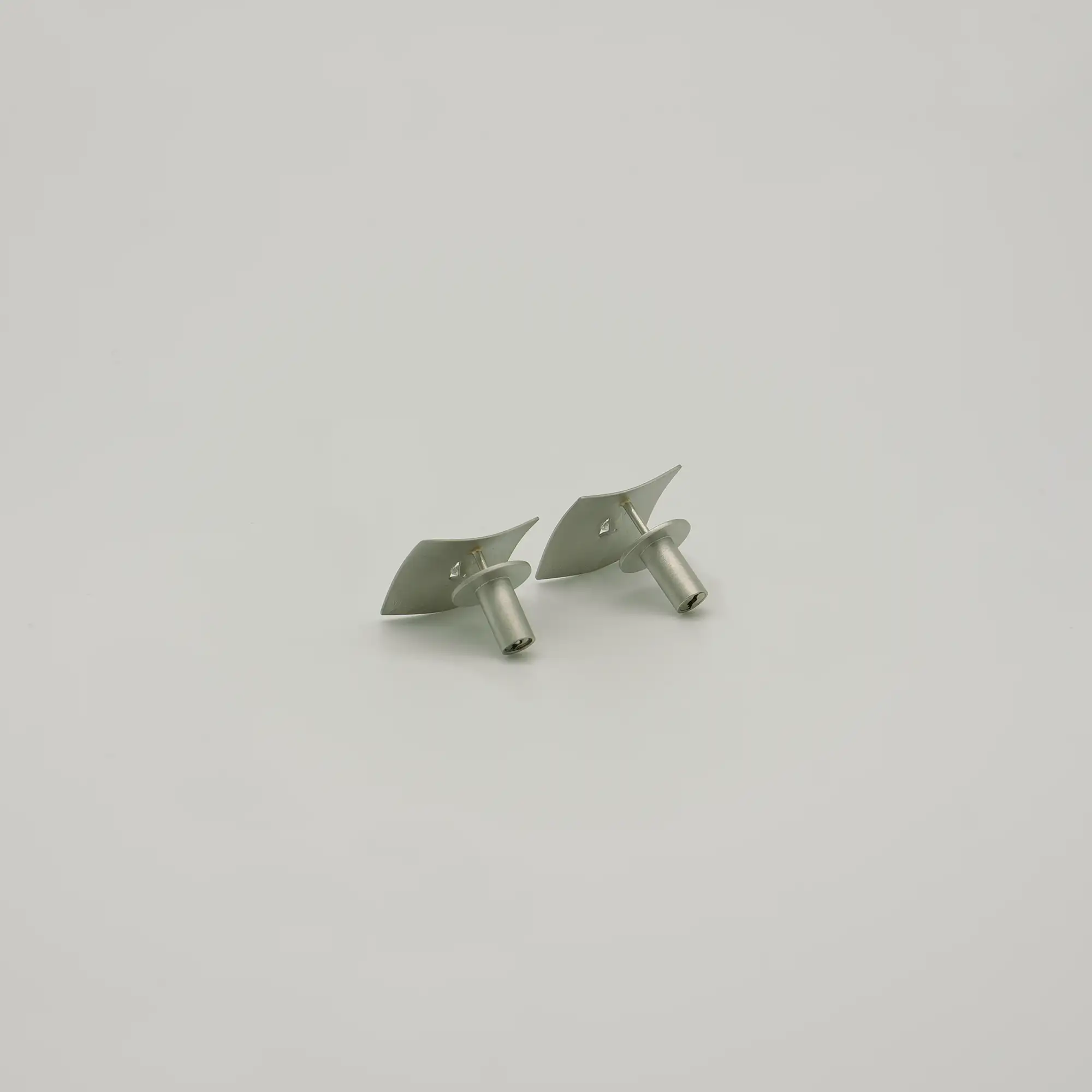 Ohrstecker Segel - Niessing - Platinum - gebraucht kaufen